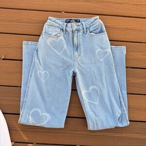 Hollister Heart Dad Jeans| Light Wash | 00